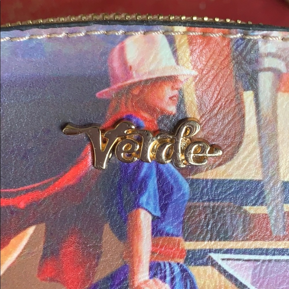 Authentic Verde Small Purse - Picture 2 of 4